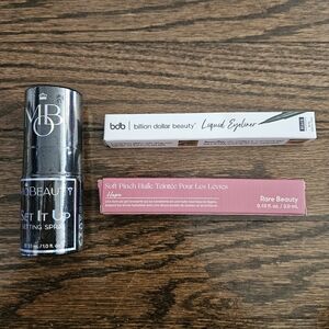 Blush , Liquid Eyeliner , Setting Spray Set